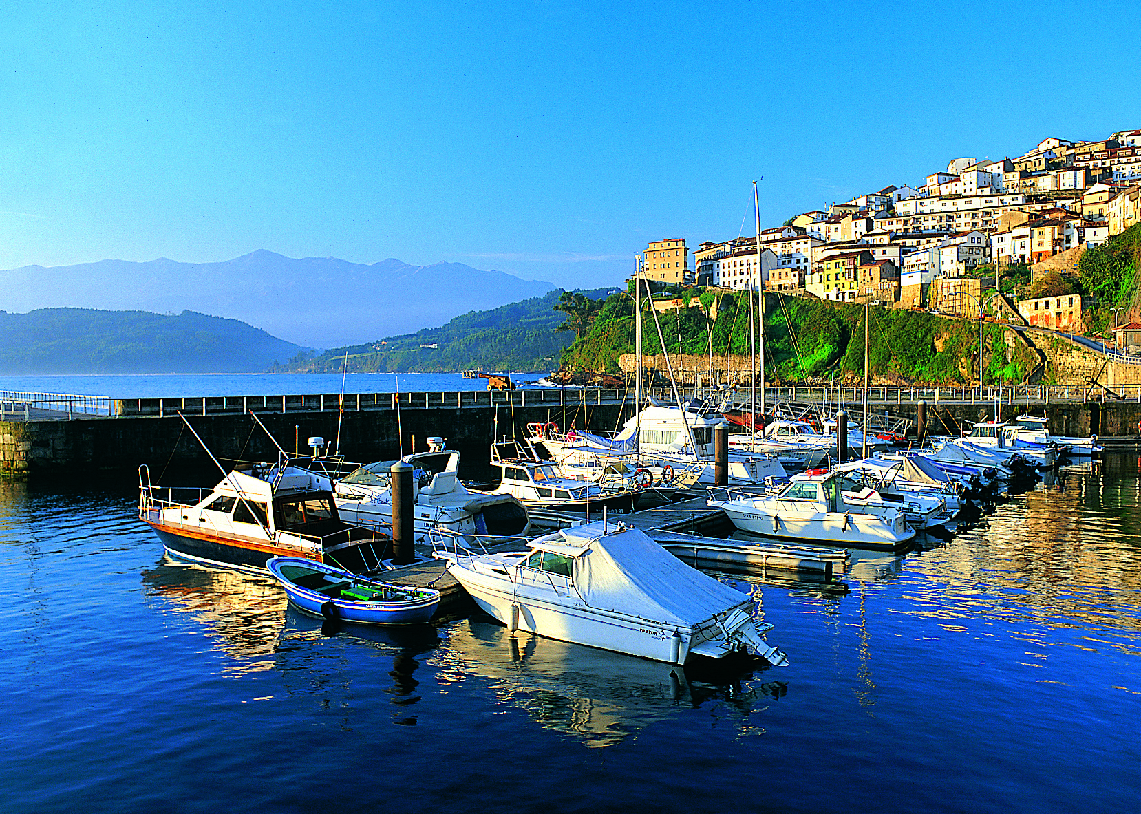 Lastres