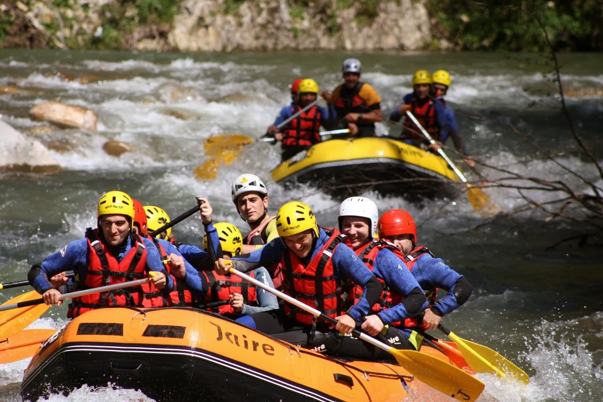 Canoas Jaire Aventura: canoas y paintball