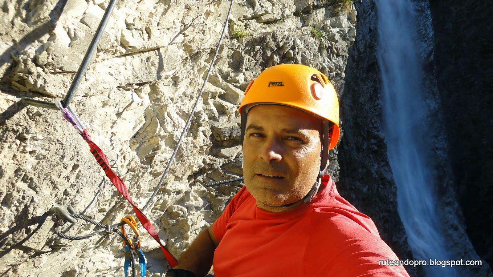 Tirolina en Asturias. Picos de Europa en Vidosa Multiaventura.